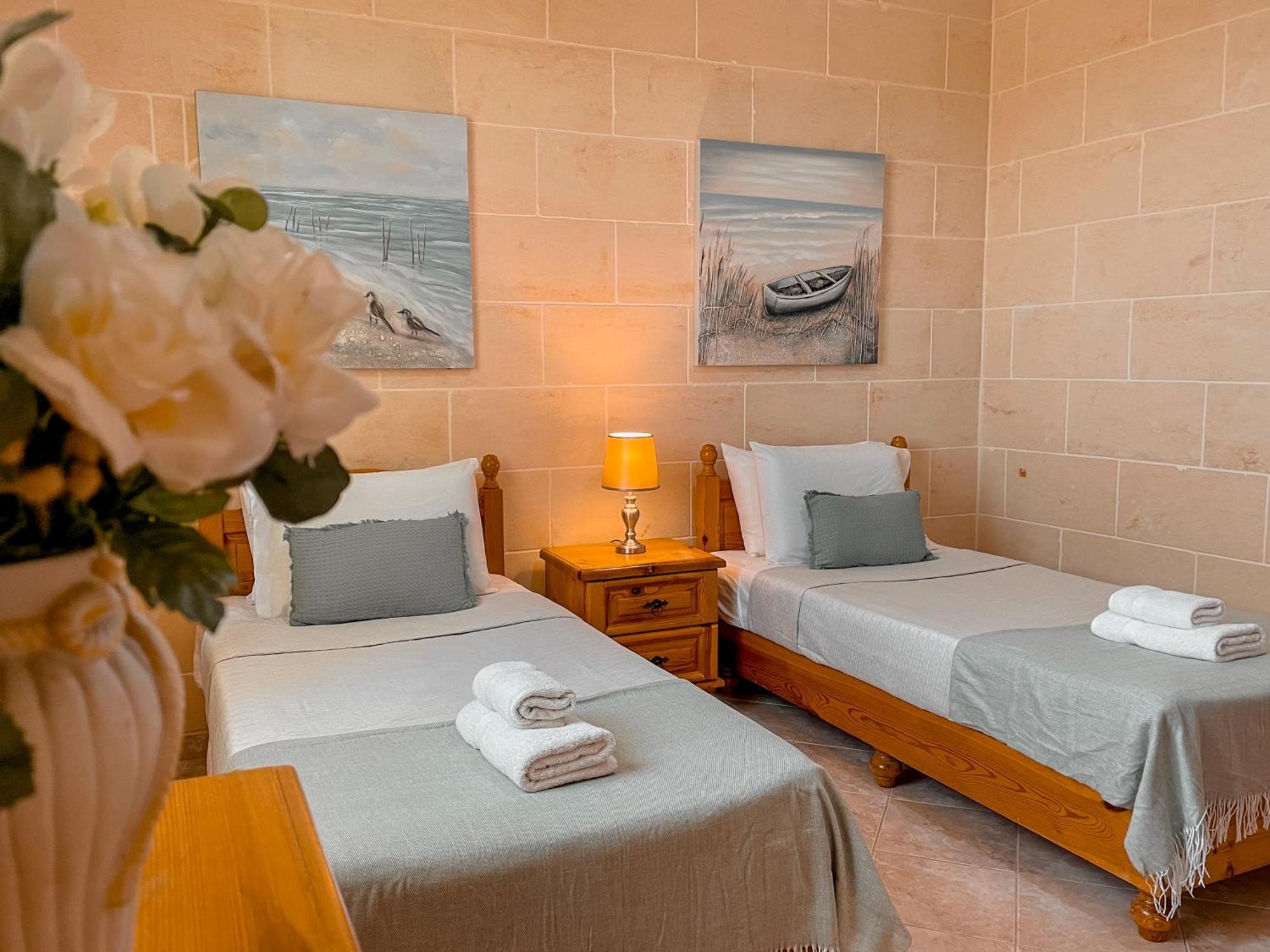Villa Fieldend - Gozo Holiday Home Gharb  Ngoại thất bức ảnh